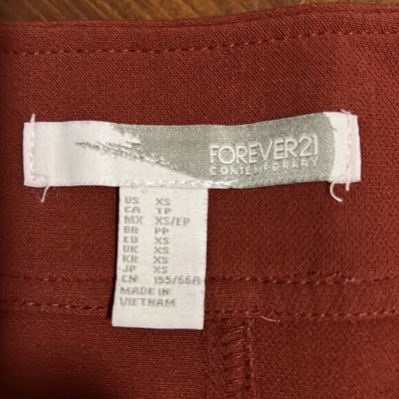 Forever 21 NWT Rust Mini Skirt Juniors Size XS Cut Out Waist Buckle Pockets - Picture 4 of 8